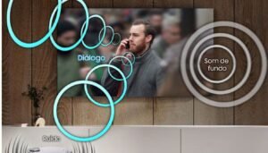 Sistema de som da Samsung 55S90D com visualização dos alto-falantes integrados Sistema de som da Samsung 55S90D com visualização dos alto-falantes integrados